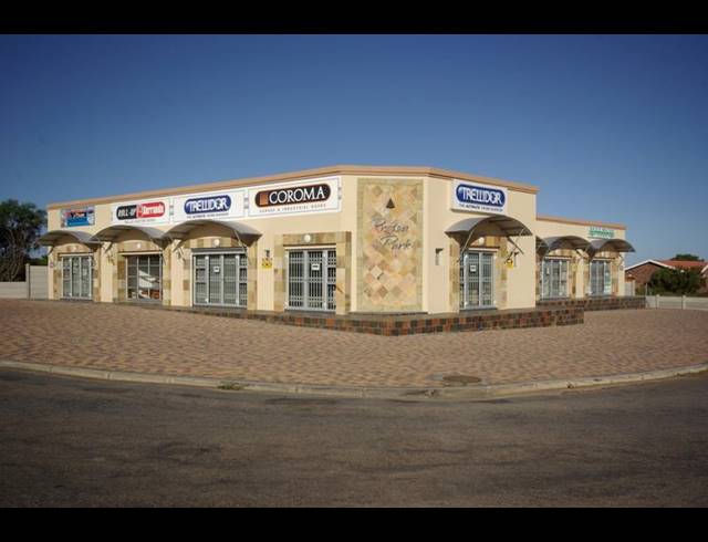 BUSINESS FOR SALE IN JEFFREYS BAY CENTRAL